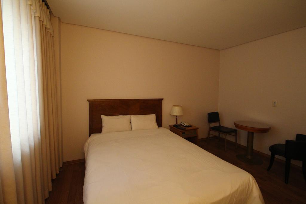 Daedong Hotel Jeju Dış mekan fotoğraf